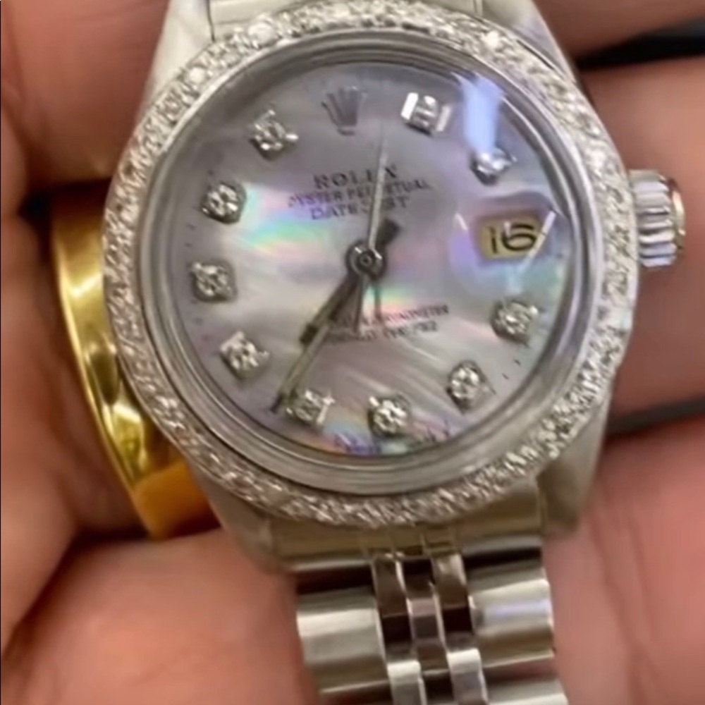 Rolex Datejust 26mm diamond/stainless steel.no paper no box. mother of pearl.
